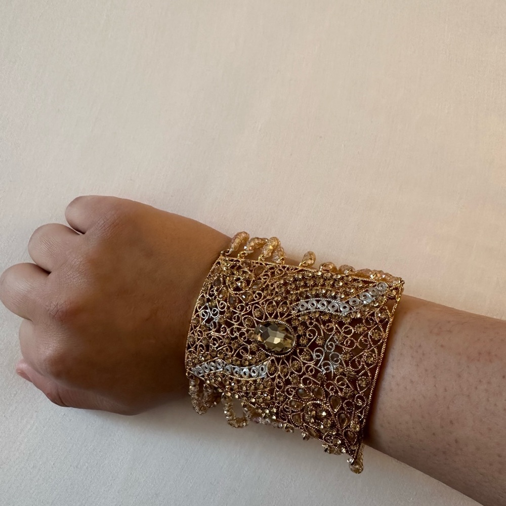 Elegant Gold Cuff Bracelet